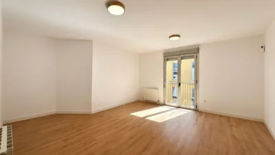 Piso en venta en Calle de Cleriguech, San Lorenzo (Huesca Capital) de 223.000 €