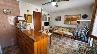 Bungalow on Calle Urbano Arregui, 100 photo 8