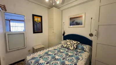 Bungalow on Calle Urbano Arregui, 100 photo 14