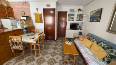 Bungalow on Calle Urbano Arregui, 100 photo 9