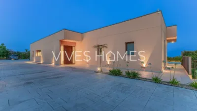 Chalet on Sant Vicenç De Street photo 4
