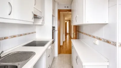 Flat on Calle del Ebro photo 13