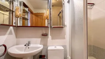 Flat on Calle del Ebro photo 35