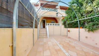 Terraced house on Avinguda Armada Española photo 2