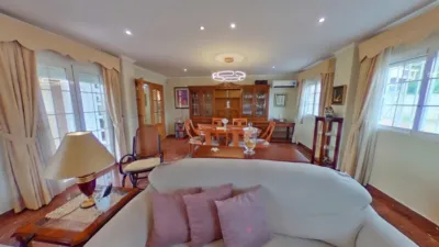 Chalet on Calle Rio Turia photo 5
