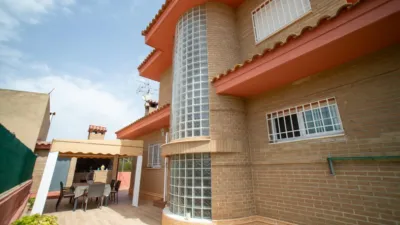 Chalet on Calle Rio Turia photo 22
