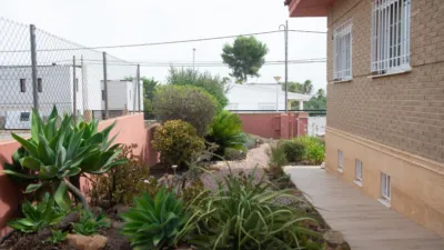 Chalet on Calle Rio Turia photo 24