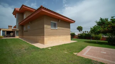 Chalet on Calle Rio Turia photo 23