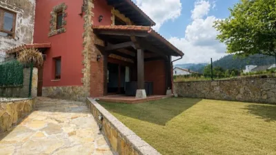 Semi-detached house on Calle Barrio de la Lombana photo 20