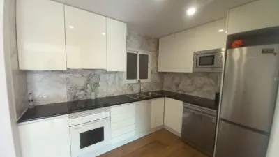 Apartment on Carrer de Josep Tarradellas i Joan photo 2