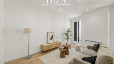 Apartment on Toledo Street photo 2