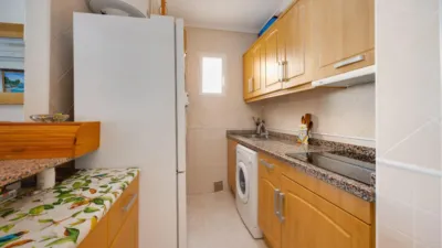 Apartment on Calle de María Gil Vallejos photo 9