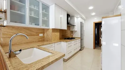 Chalet on Calle Monte Pinar photo 6