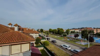 Top Floor Apartment in Somo photo 28