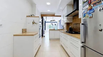 Chalet on Calle Monte Pinar photo 17