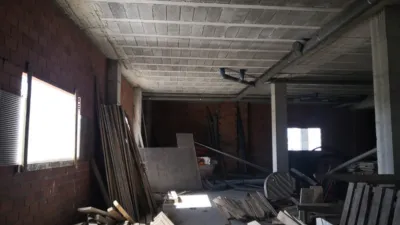Local comercial en venta en Calle de la Villa de Corcubión - Más