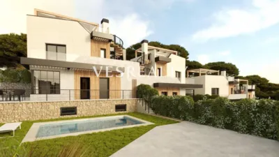 Semi-detached house in Carrer Mariola photo 2