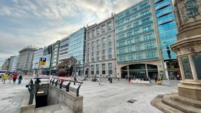 Garaje en venta en Calle Cantón Grande - Más