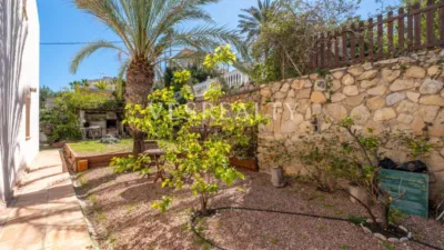 Chalet on Carrer de Montesinos photo 10