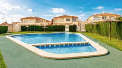 Apartment in Lomas de Cabo Roig photo 19