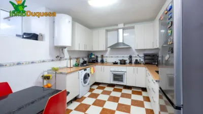 Terraced house in City Centre photo 33