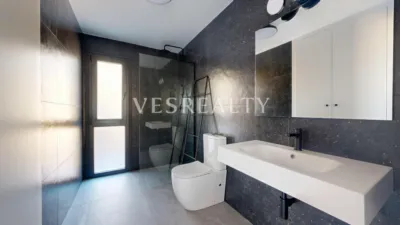 Semi-detached house in Carrer Mariola photo 13