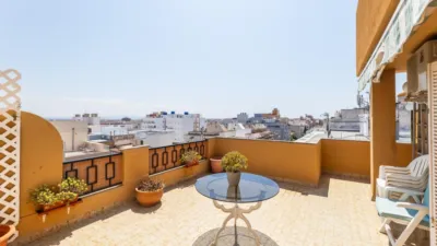 Penthouse on Carrer de Cotlliure photo 26