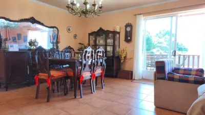 Chalet on Calle As Mirandas photo 8