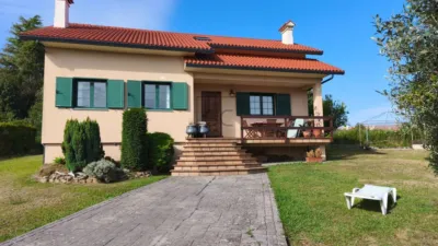 Chalet en Avenida de las Redes photo 3