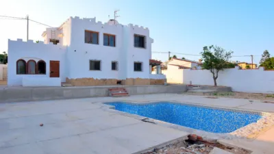 Chalet in Urbanización Los Almendros photo 2