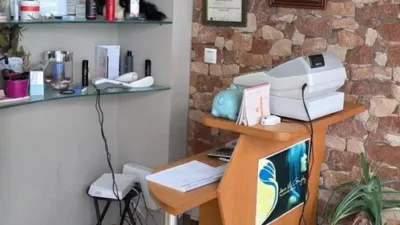 Local comercial en alquiler en Monte Alto - Zalaeta - Atocha - Más