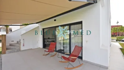 Apartment in Bulevar Central de las Cañadas photo 4