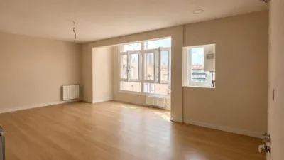 Apartment on Calle de Magallanes photo 3