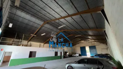 Nave industrial en venta en Carretera de Jaén - Más