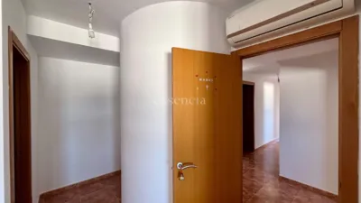 Top-floor apartment on Calle del Ferrocarril de Alcoi photo 34