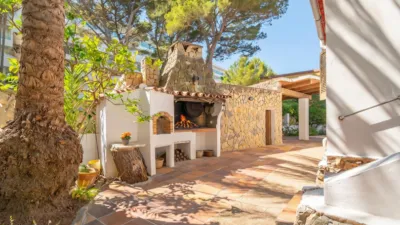 Chalet in Les Meravelles photo 33