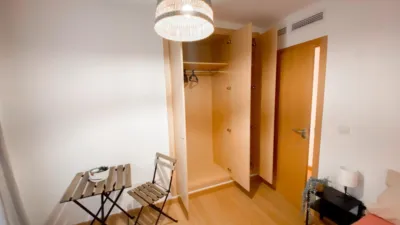 Habitación en alquiler en Avenida del Primero de Mayo, cerca de Carrer Sant Jacint, Santa Rita-Alborgí (Paterna) de 330 €<span>/mes</span>
