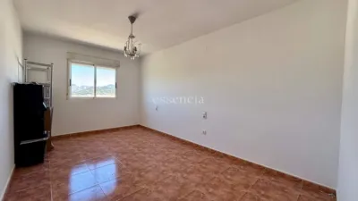 Top-floor apartment on Calle del Ferrocarril de Alcoi photo 32