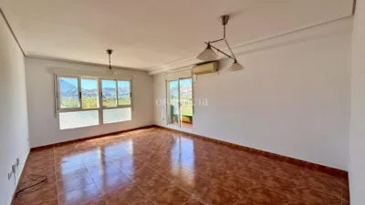 Top-floor apartment on Calle del Ferrocarril de Alcoi photo 12