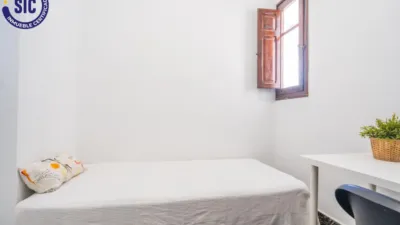 Apartment on Eugenia Viñes Street photo 30