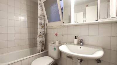 Flat on Carrer del Roser photo 36