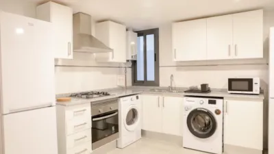 Habitación en alquiler en Avenida del Primero de Mayo, cerca de Carrer Sant Jacint, Santa Rita-Alborgí (Paterna) de 330 €<span>/mes</span>
