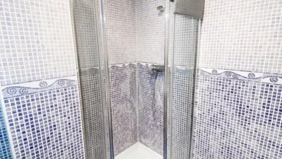 Habitación en alquiler en Avenida del Primero de Mayo, cerca de Carrer Sant Jacint, Santa Rita-Alborgí (Paterna) de 330 €<span>/mes</span>