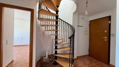 Top-floor apartment on Calle del Ferrocarril de Alcoi photo 23