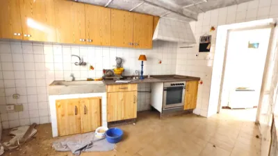Casa – Santiago de Compostela, A Rosaleda, O Ensanche - Més