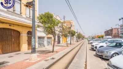 Apartment on Eugenia Viñes Street photo 50