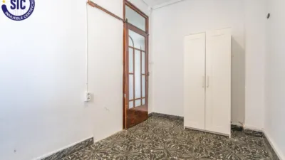 Apartment on Eugenia Viñes Street photo 27