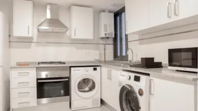 Habitación en alquiler en Avenida del Primero de Mayo, cerca de Carrer Sant Jacint, Santa Rita-Alborgí (Paterna) de 330 €<span>/mes</span>