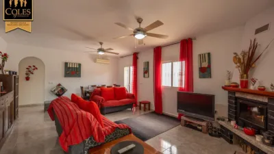 Chalet on Claveles Street (Hi) photo 14