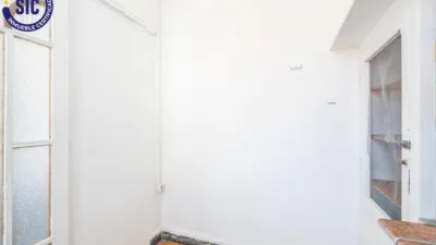 Apartment on Eugenia Viñes Street photo 20